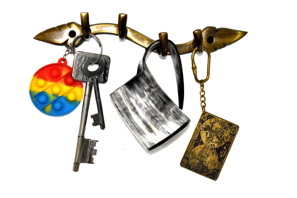 4 Vintage Style Coat Hooks, Wall Mounted Brass Hooks for Hanging Coat, Jacket, Towel, Hats, Brass Hook for Bedroom, Living Room Bathroom